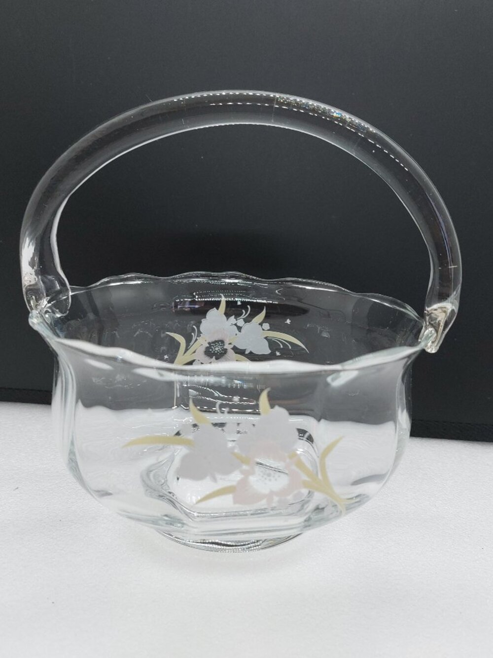 Vintage Clear Glass Basket Flower Design Scalloped Top Edge